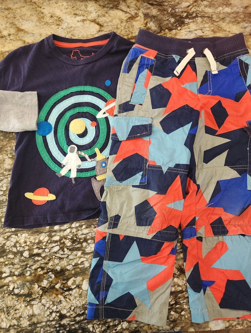 Mini Boden Navy Space Top and Star Cargo Pants - Red, Blue, Gray Sz 4/5